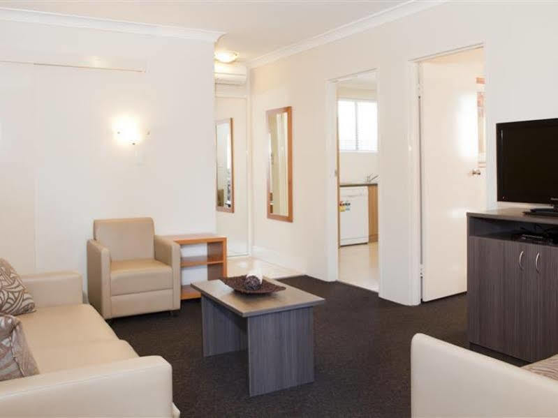 Narellan Motor Inn Buitenkant foto