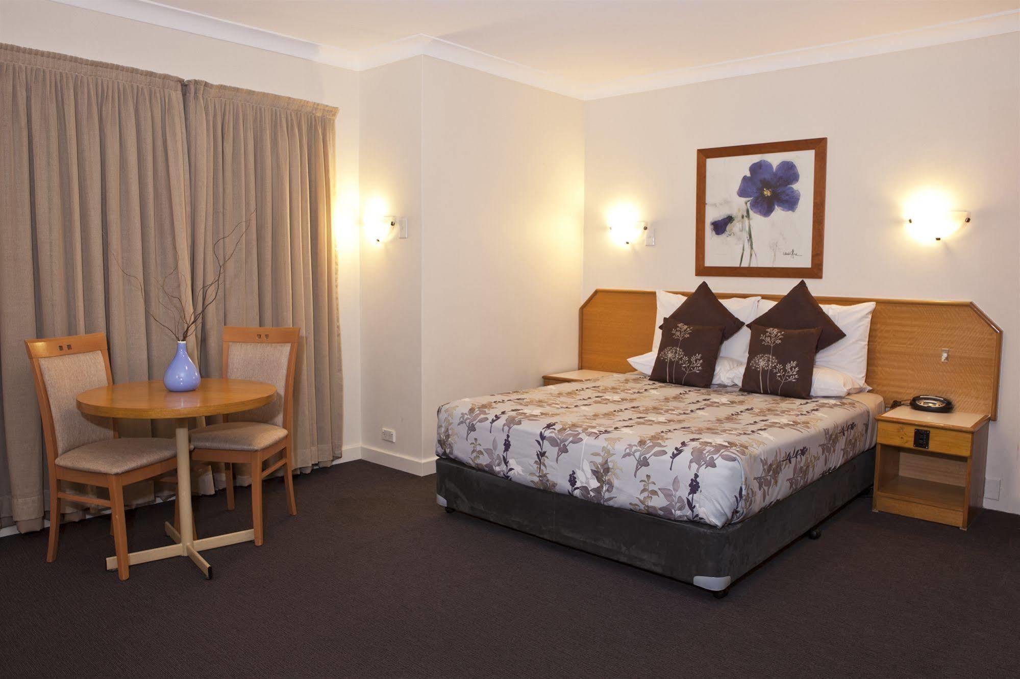 Narellan Motor Inn Buitenkant foto
